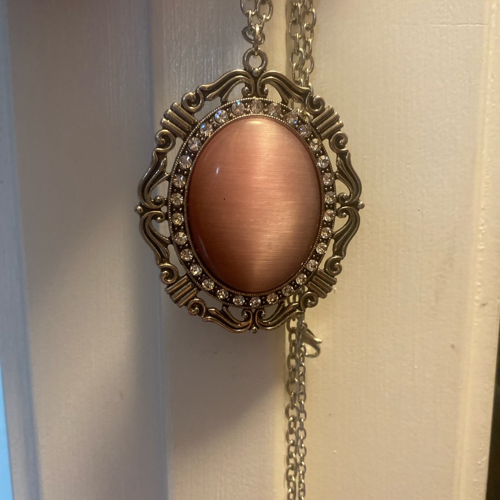Pink cats eye pendent